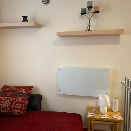 Casa *